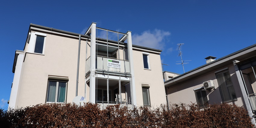 Sehr schöne Dreizimmerwohnung mit 72 m2 und Balkon/Carport am südlichen Stadtrand von Graz zu verkaufen